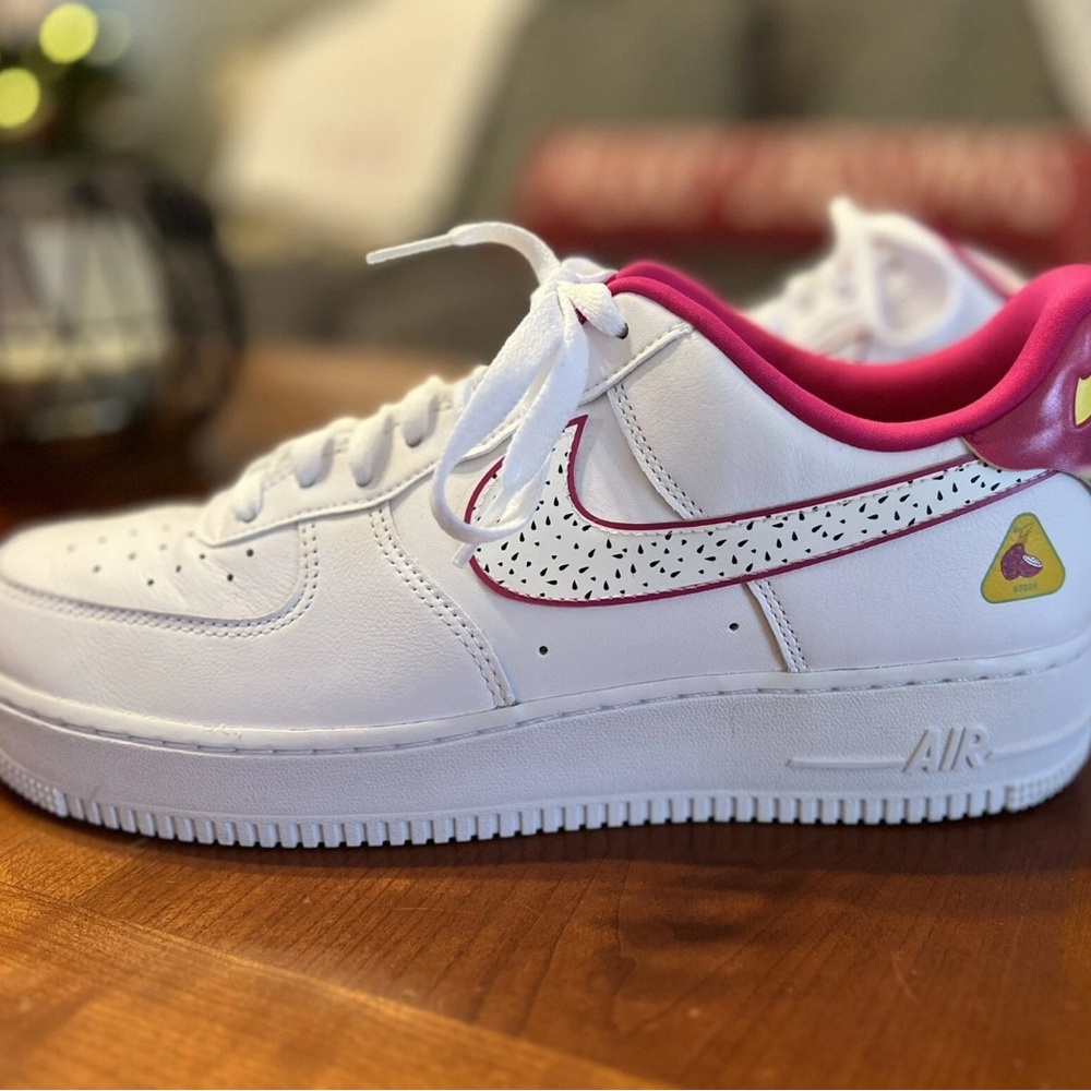 Nike Air Force 1 Dragonfruit with Pink Highlights